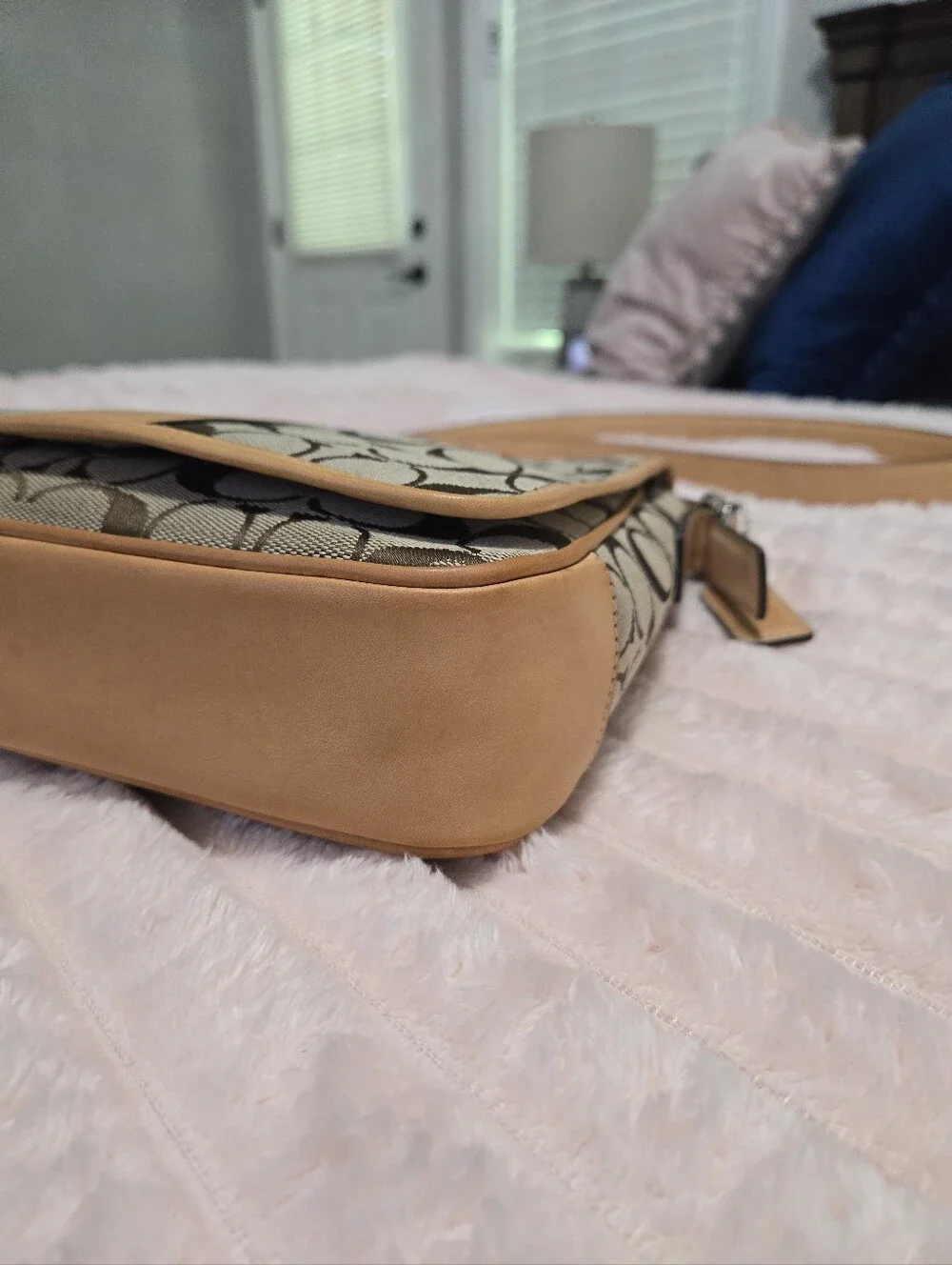 Coach Signature Canvas Messenger Crossbody Bag 2003 Vintage - Picture 6 of 14